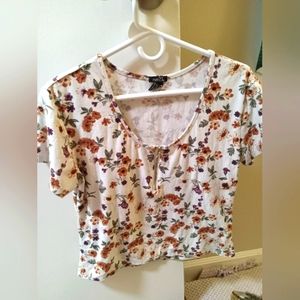 Lovely white floral cropped shirt